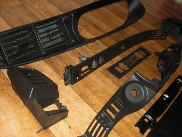 Porsche 944 S2 Armaturrenbrett Verkleidungen